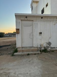 للايجار شقتين علوية بالحي الاخضر