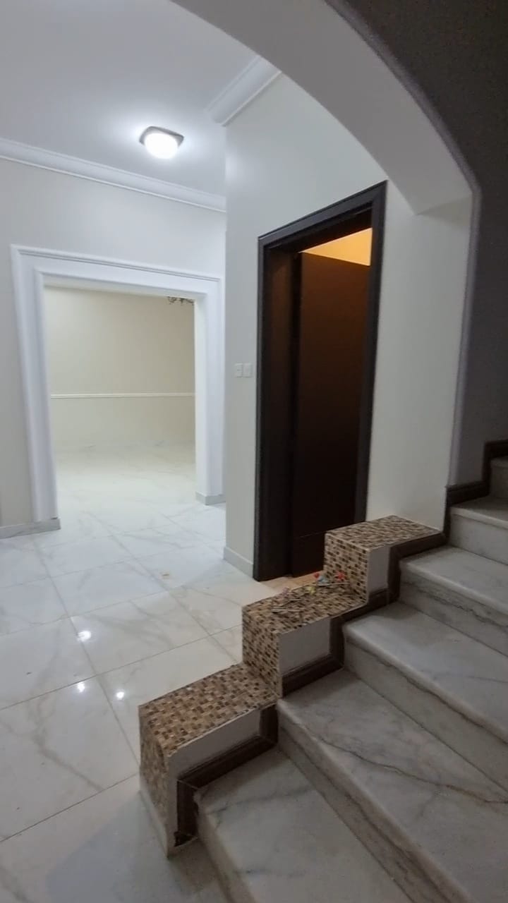 للبيع وحد علوية بحي الرمال للبيع وحد علوية بحي الرمال