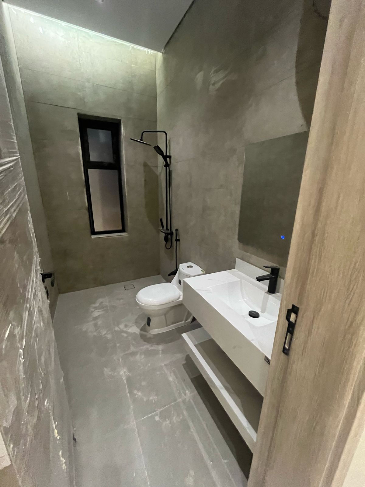 للبيع فيلا مودرن بحي الصهيل بعنيزه للبيع فيلا مودرن بحي الصهيل بعنيزه