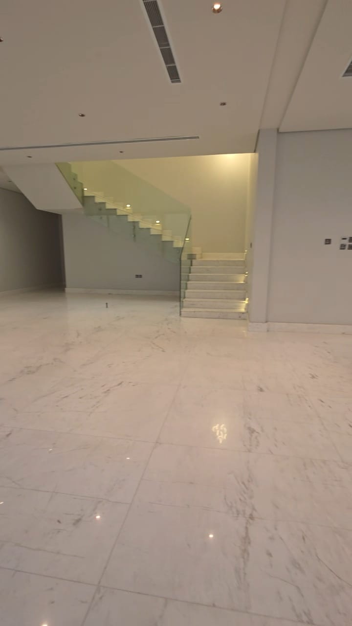 للبيع فيلا تصميم مودرن بحي الربوة للبيع فيلا تصميم مودرن بحي الربوة