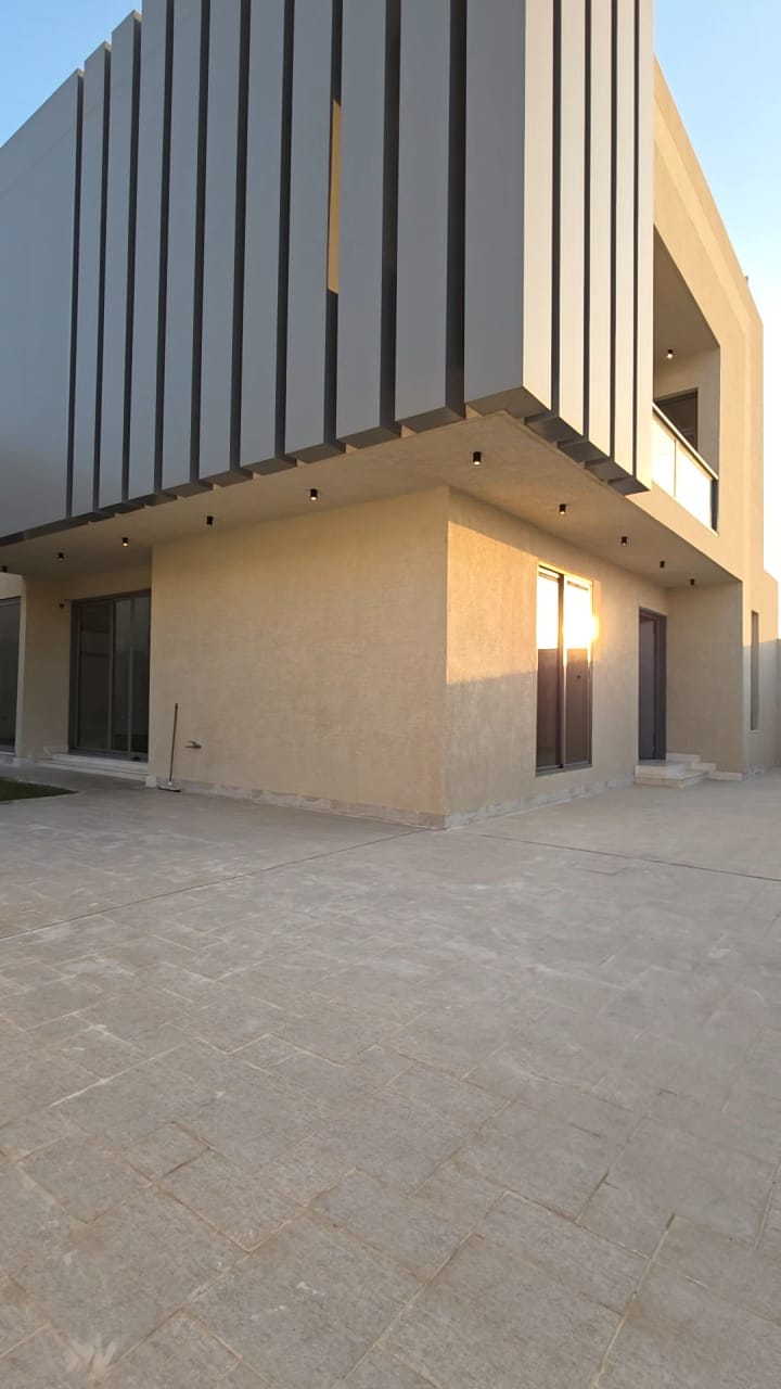 للبيع فيلا تصميم مودرن بحي الربوة للبيع فيلا تصميم مودرن بحي الربوة